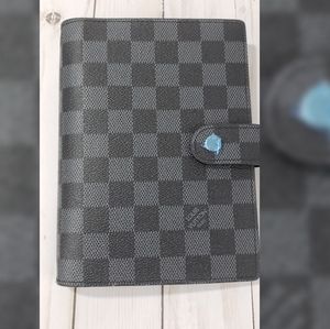 Luois Vuitton Agenda